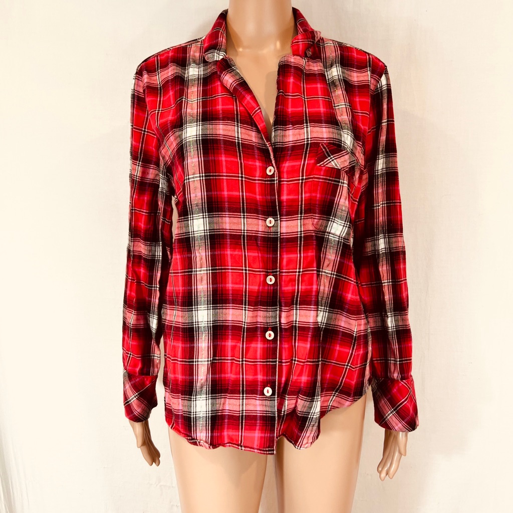 Victoria’s Secret Sleepshirt. Sz M. Long Sleeves. Red Black Silver Plaid